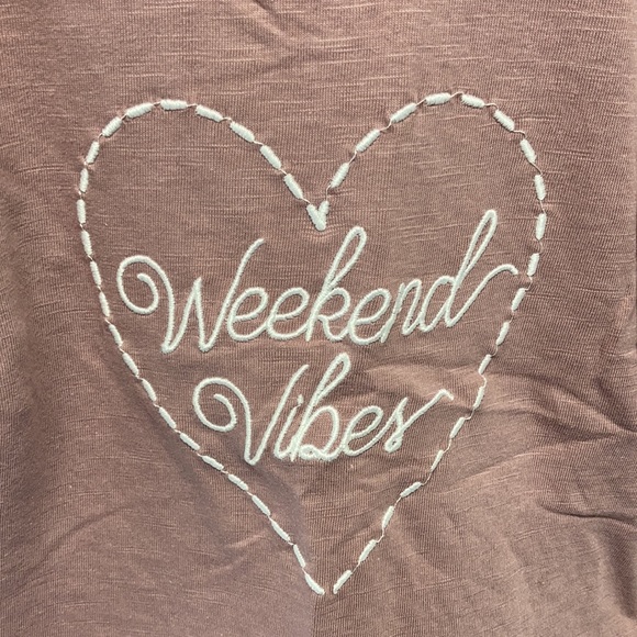 Weekend Vibes Crop Top - Picture 2 of 7